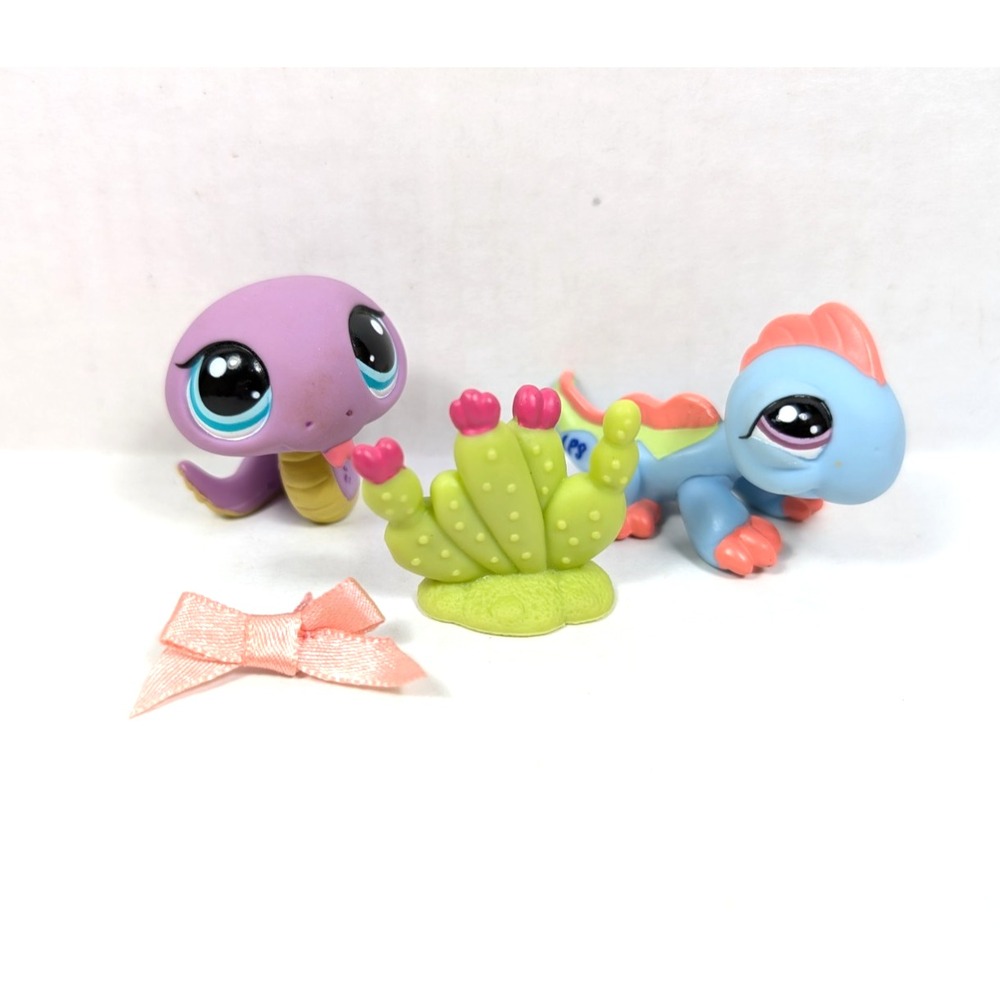 Authentic Littlest Pet Shop Collector Pets Snake & Iguana set #1828 #1829